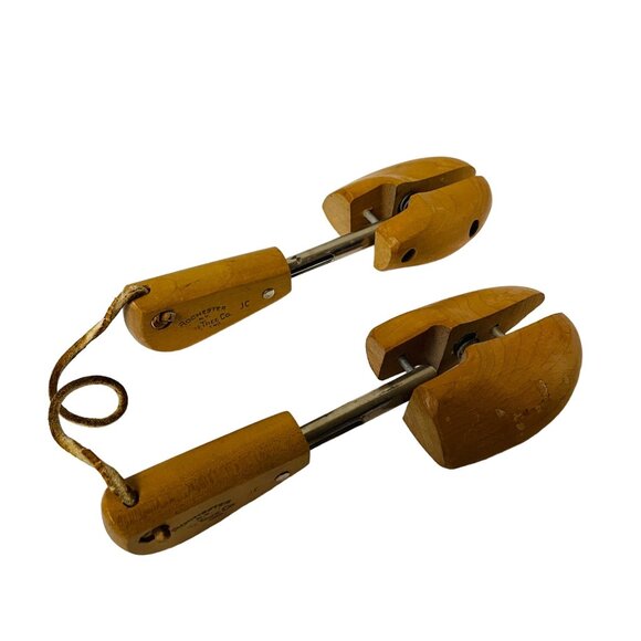 Vintage De Tree Co Rochester JC Adjustable Wood Shoe Tree Stretcher Childrens - Picture 2 of 5